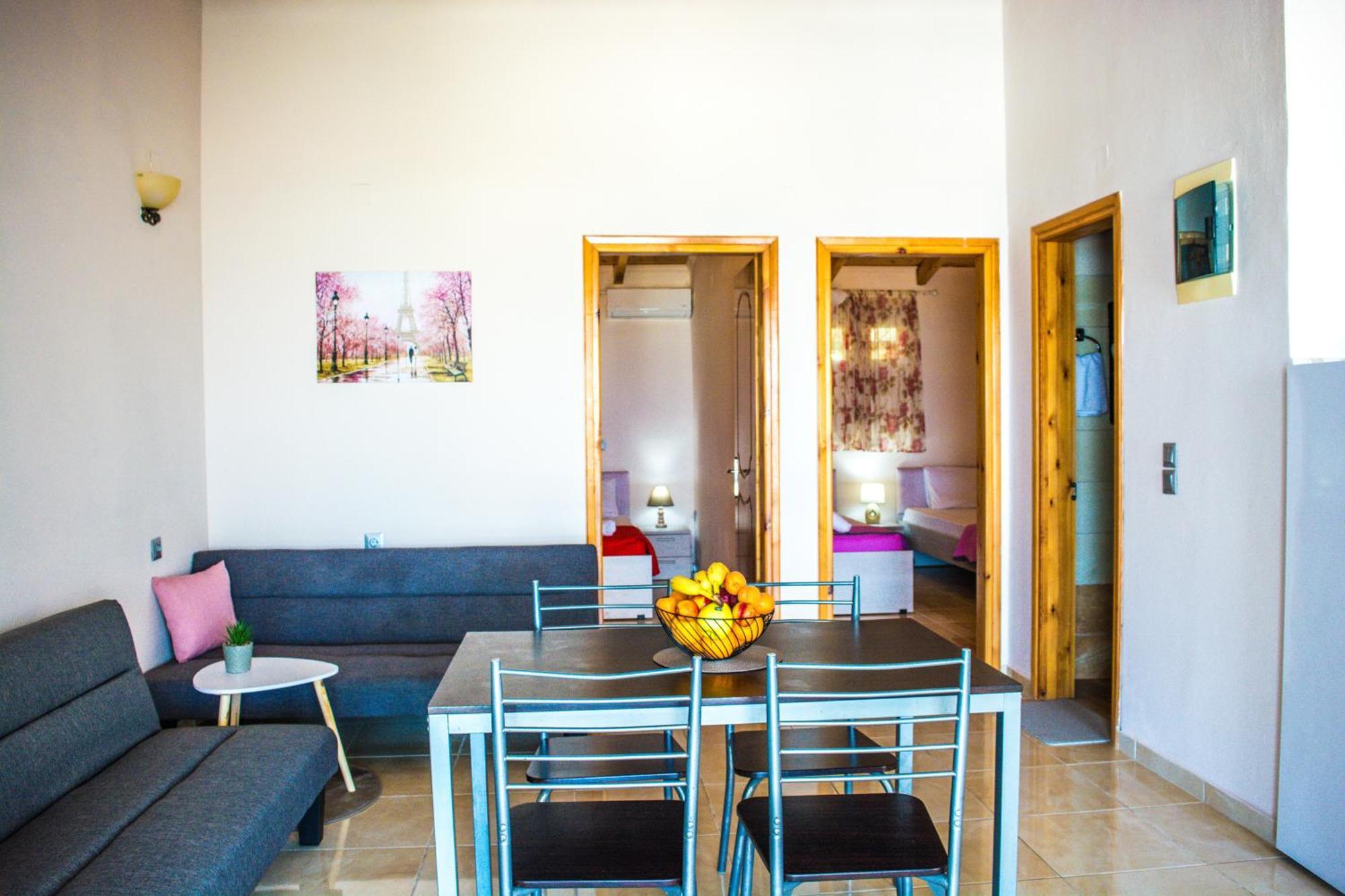 Fanis Seafront Apartments Agios Gordios  Bagian luar foto