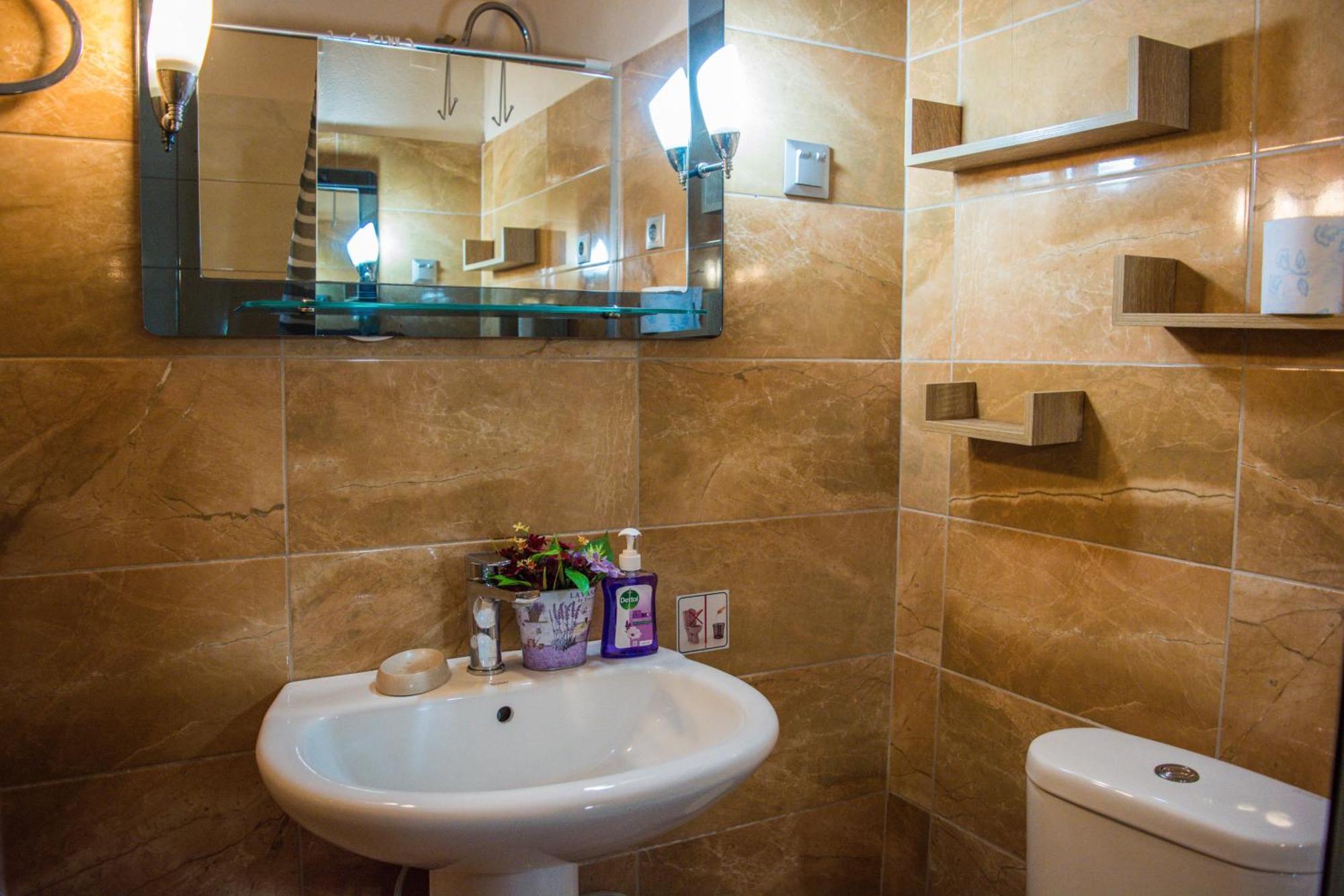 Fanis Seafront Apartments Agios Gordios  Bagian luar foto
